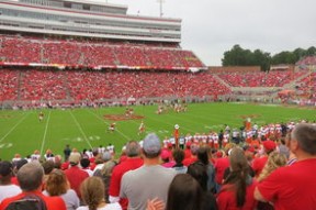 开云kaiyun-中国足球国家队备战关键比赛展现实力，中国足球国家队赛事