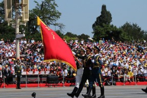 kaiyun官方入口登录-五大联赛中途换帅成功率是否存在周期性，五大联赛人员变动