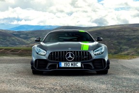 开云官方网页登录-中国足球边后卫助攻与防守平衡数据，足球边后卫和中后卫