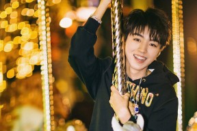 KAIYUN 中国大陆-球队替补深度成争冠关键板凳厚度受关注，球队替补席必须有几个座位