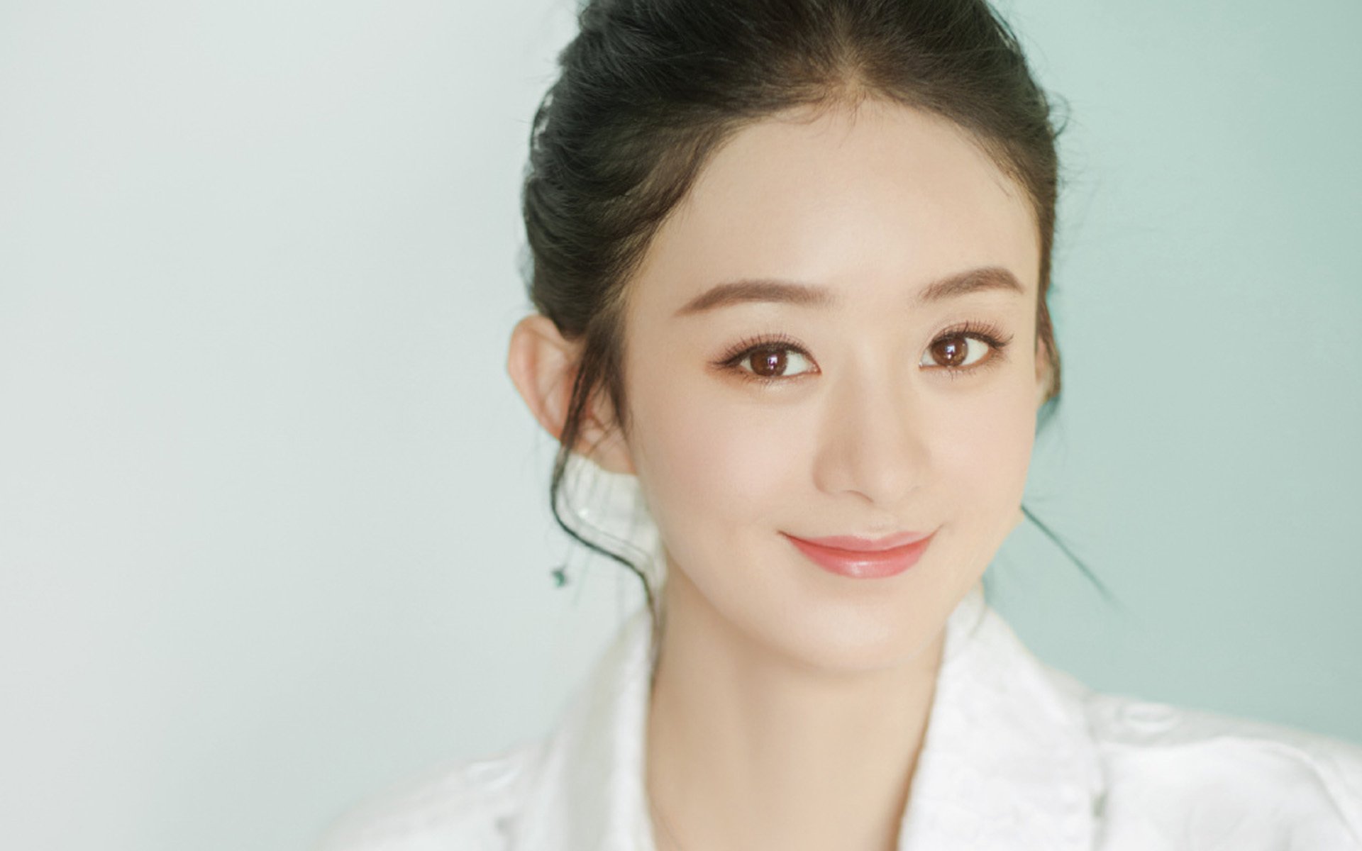 国际足球运动员携手推行“绿色行动”，践行环保理念