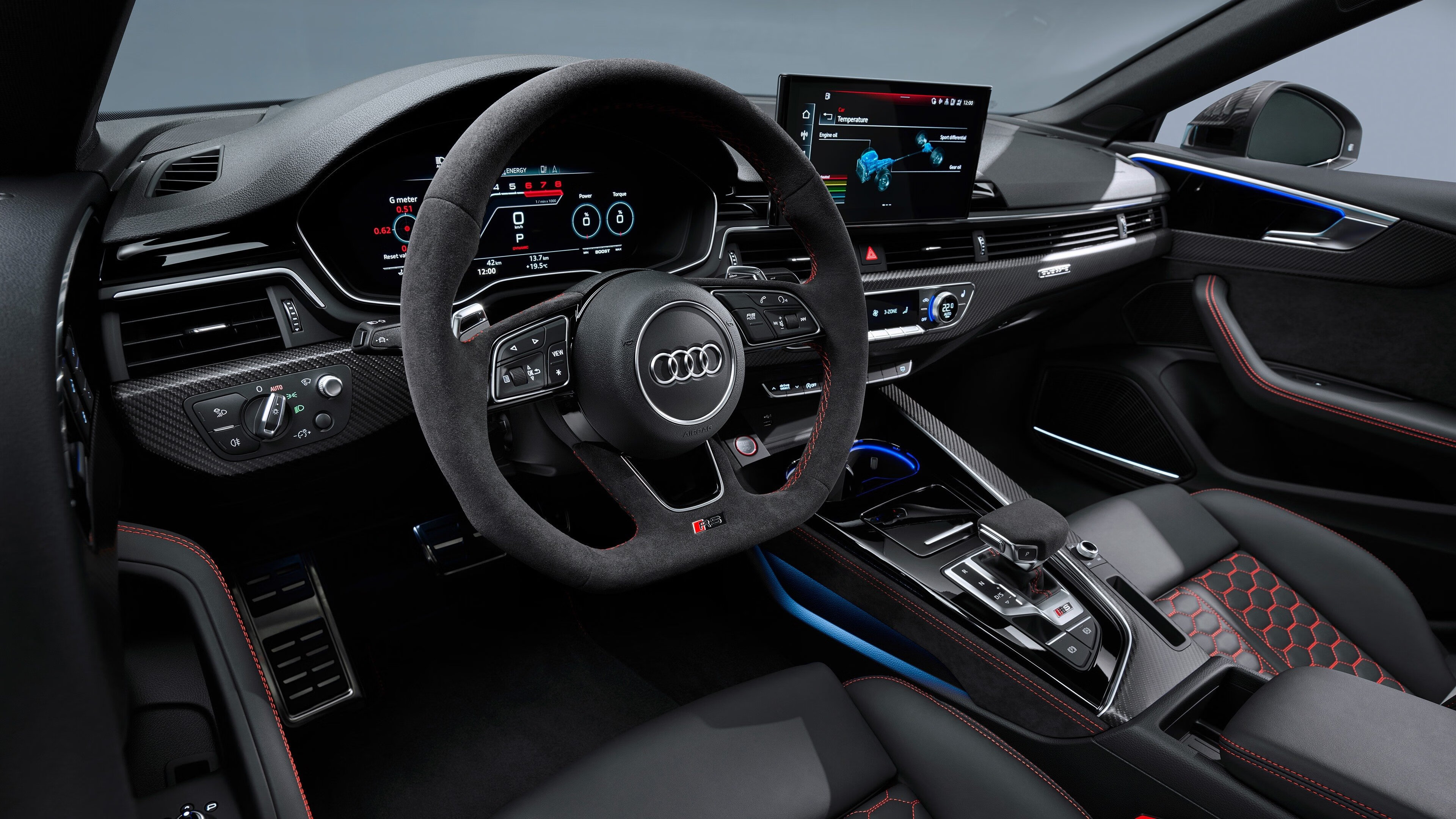 足球青训教练受表彰，推动本土人才培养，足球青训队招聘条件